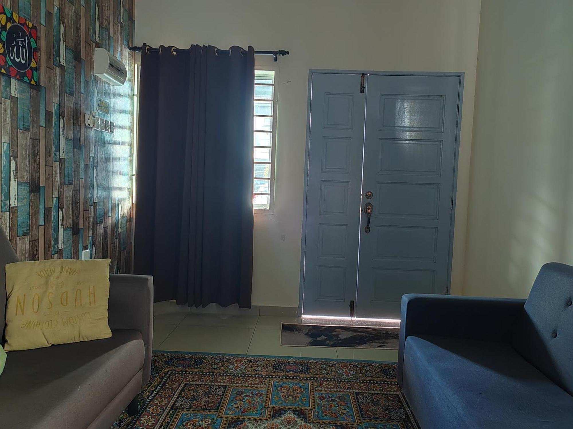 Вилла Teratak Delisha -Musslim Kampong Jemampar Экстерьер фото