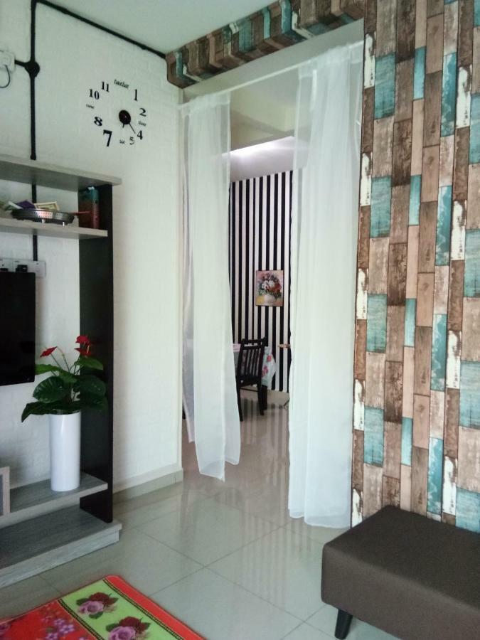 Вилла Teratak Delisha -Musslim Kampong Jemampar Экстерьер фото